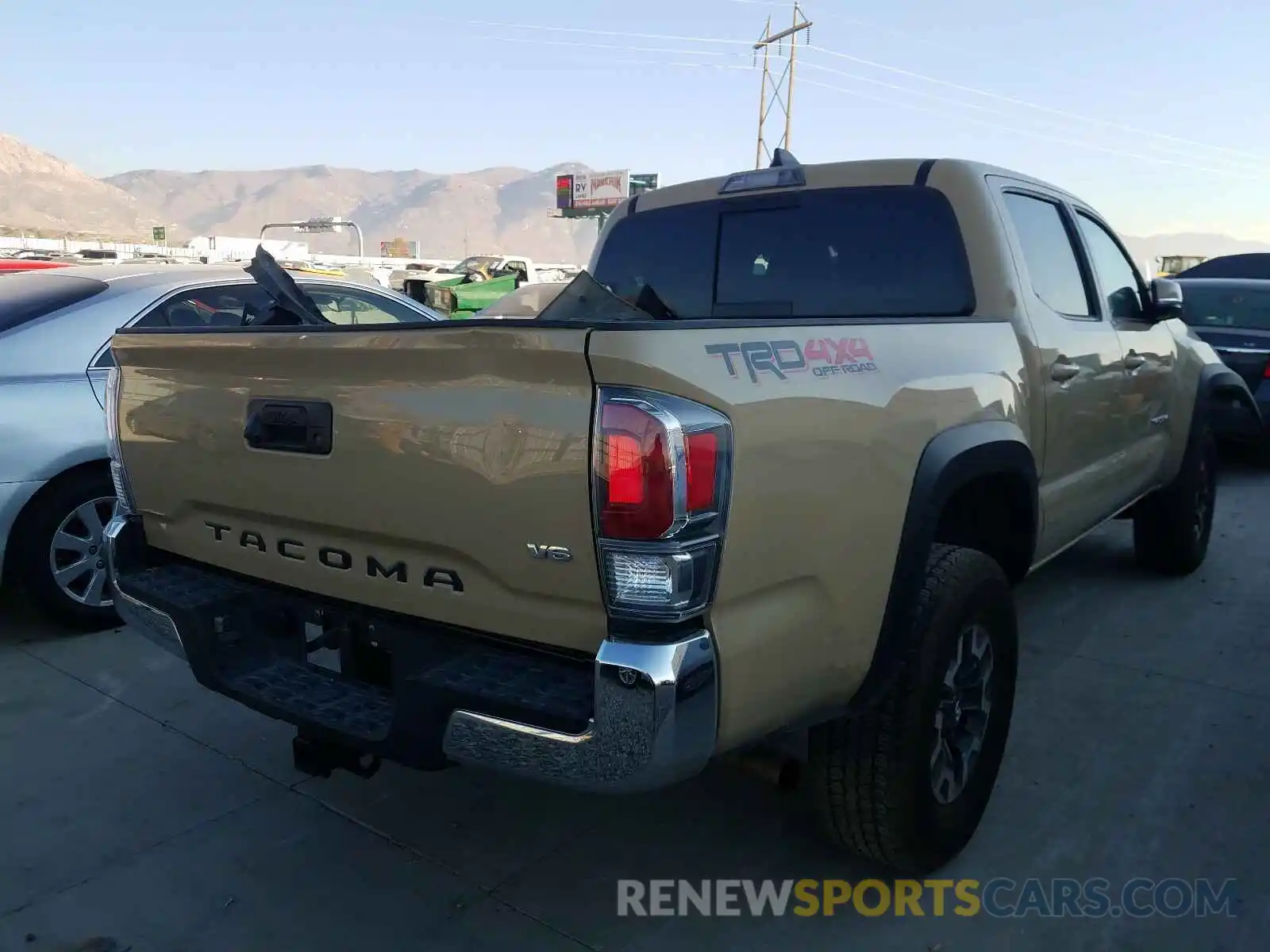 4 Photograph of a damaged car 3TMCZ5ANXLM298505 TOYOTA TACOMA 2020