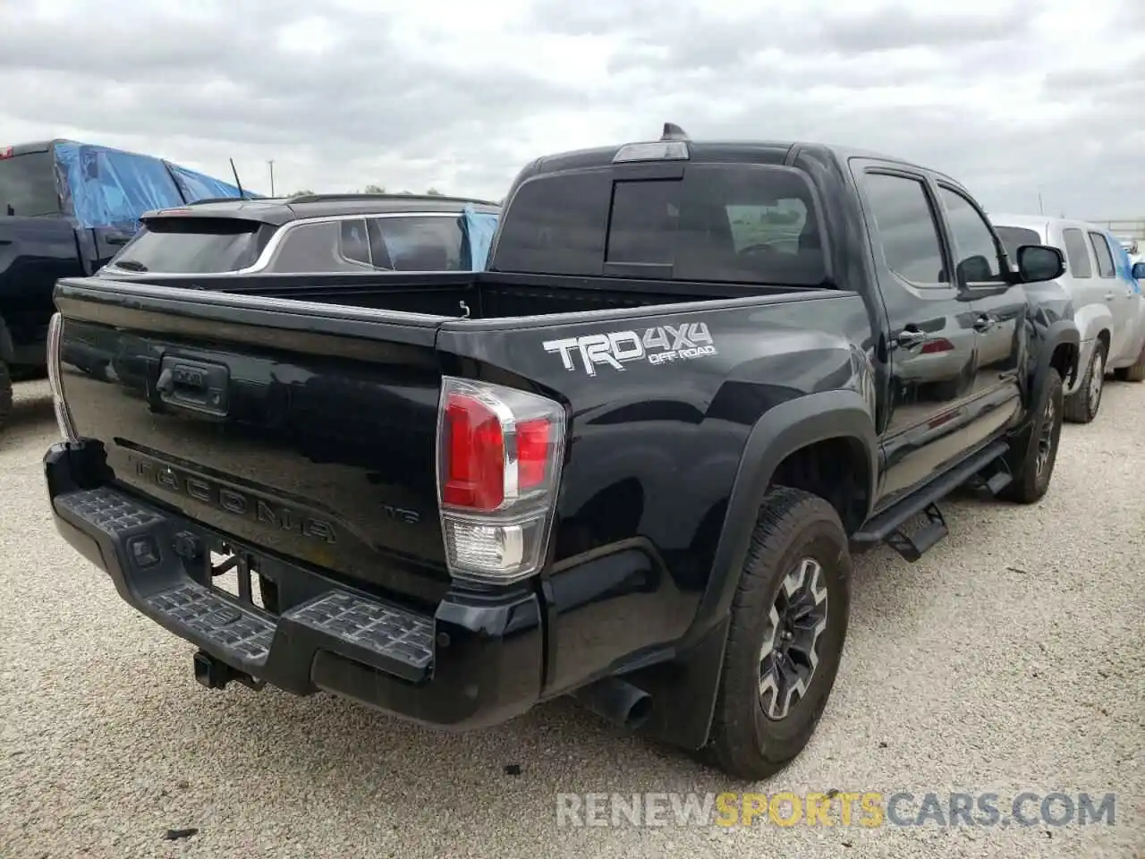 4 Photograph of a damaged car 3TMCZ5ANXLM304447 TOYOTA TACOMA 2020