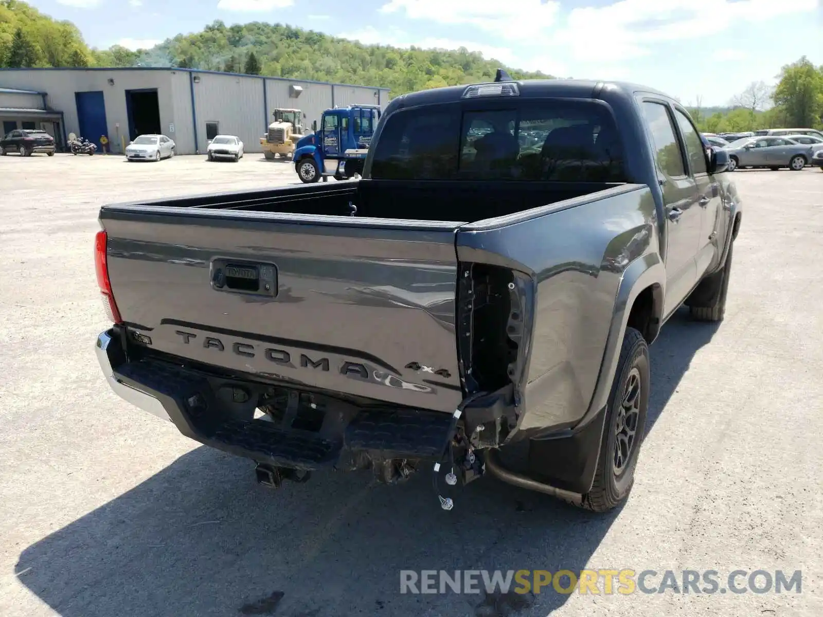 4 Photograph of a damaged car 3TMCZ5ANXLM305176 TOYOTA TACOMA 2020