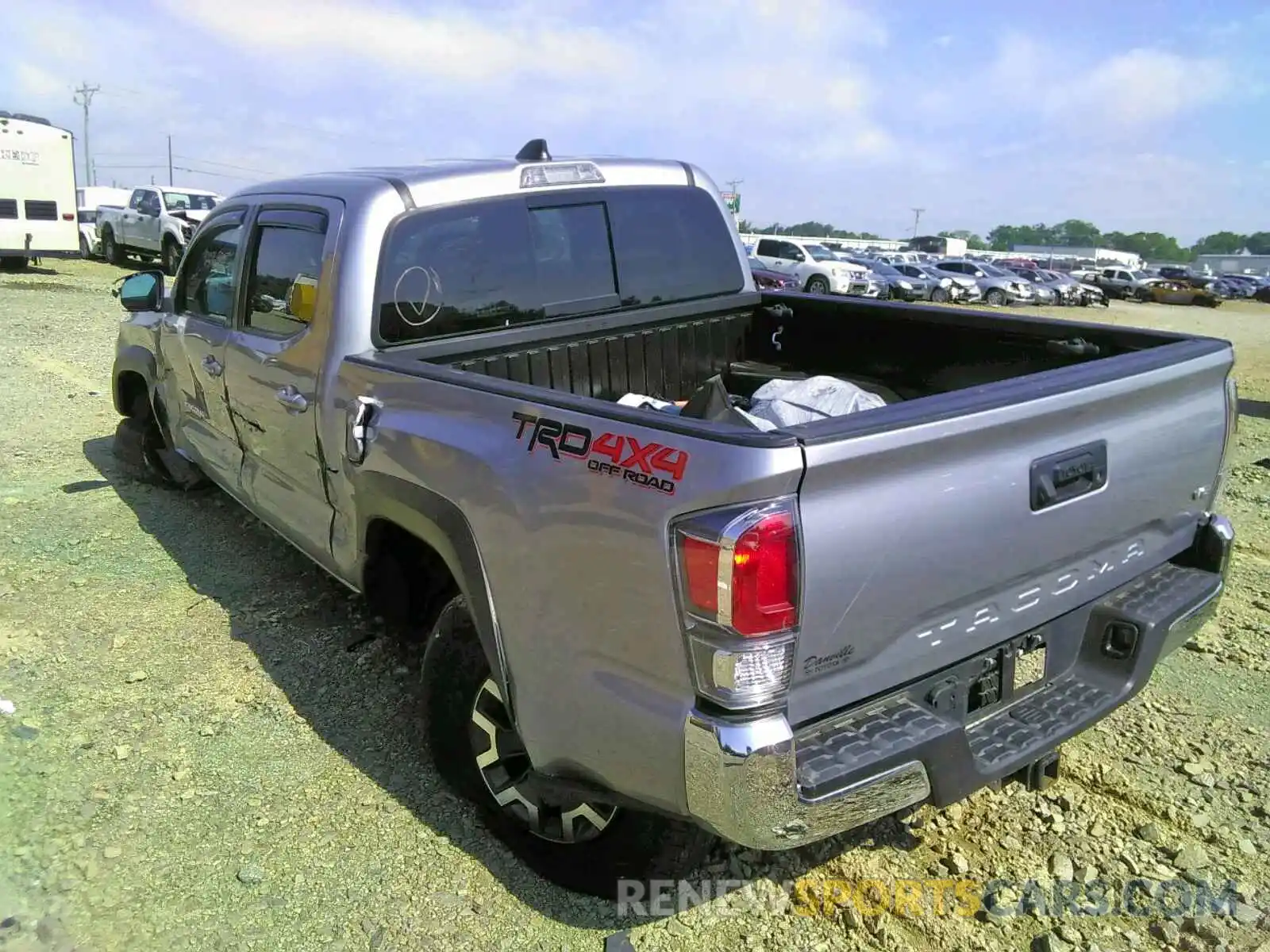 3 Photograph of a damaged car 3TMCZ5ANXLM308224 TOYOTA TACOMA 2020