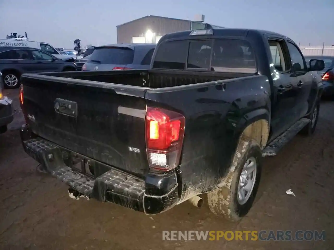 4 Photograph of a damaged car 3TMCZ5ANXLM311043 TOYOTA TACOMA 2020