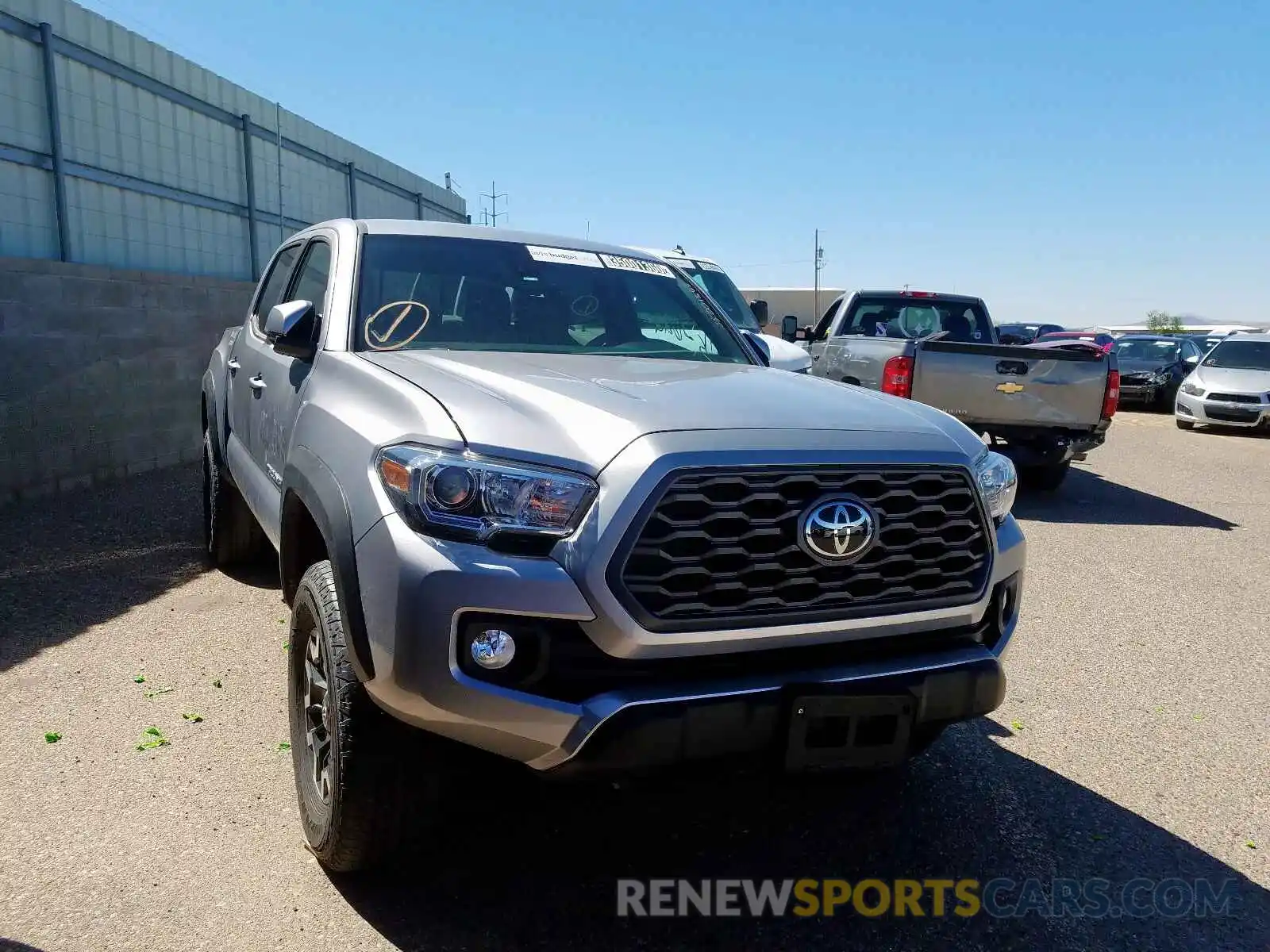 1 Photograph of a damaged car 3TMCZ5ANXLM313729 TOYOTA TACOMA 2020