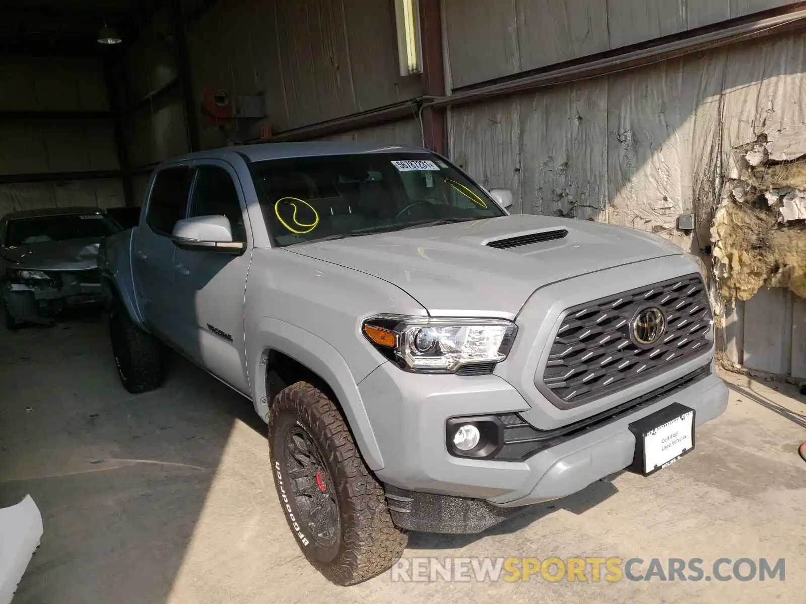 1 Photograph of a damaged car 3TMCZ5ANXLM314203 TOYOTA TACOMA 2020