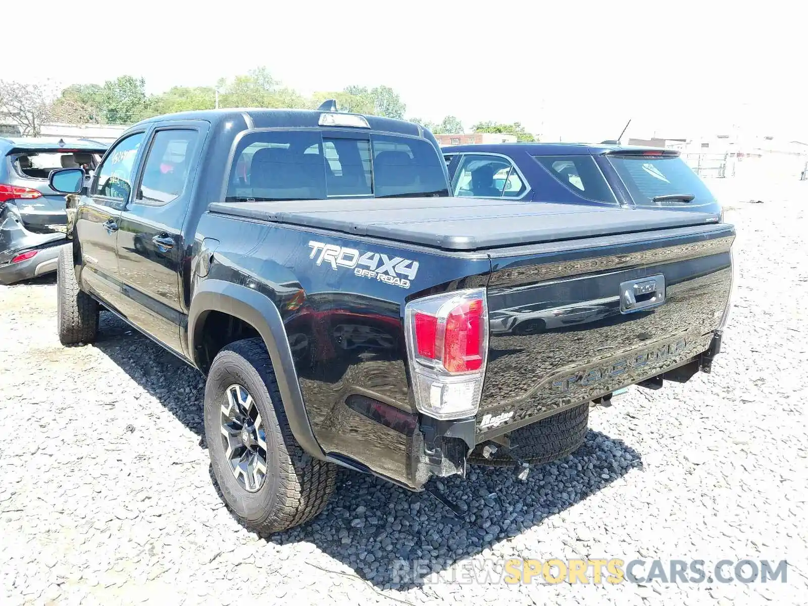 3 Photograph of a damaged car 3TMCZ5ANXLM314458 TOYOTA TACOMA 2020