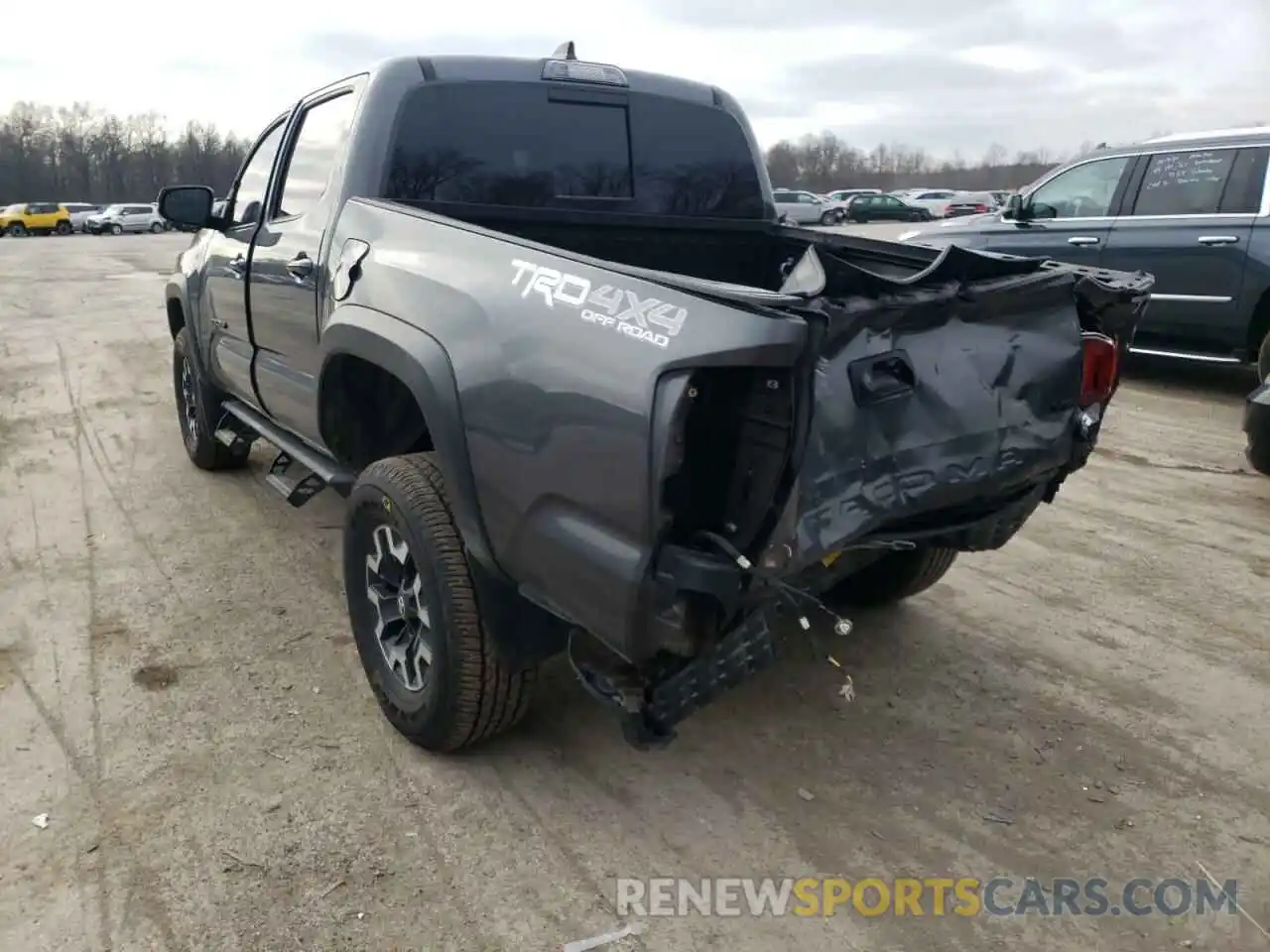 3 Photograph of a damaged car 3TMCZ5ANXLM315500 TOYOTA TACOMA 2020