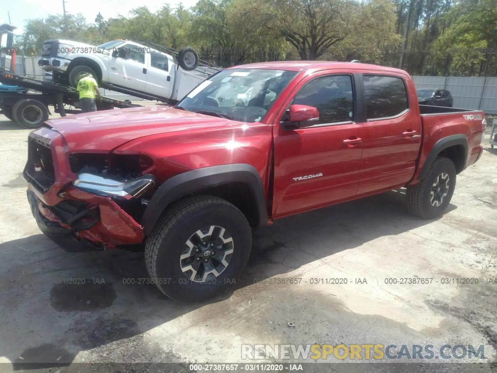 2 Photograph of a damaged car 3TMCZ5ANXLM319448 TOYOTA TACOMA 2020