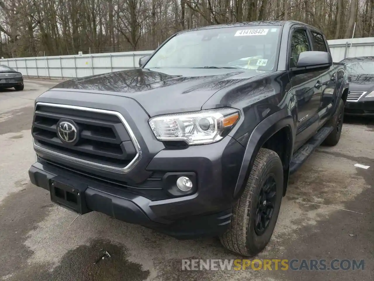 2 Photograph of a damaged car 3TMCZ5ANXLM321619 TOYOTA TACOMA 2020