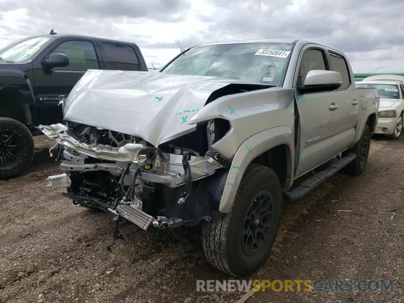 2 Photograph of a damaged car 3TMCZ5ANXLM323337 TOYOTA TACOMA 2020