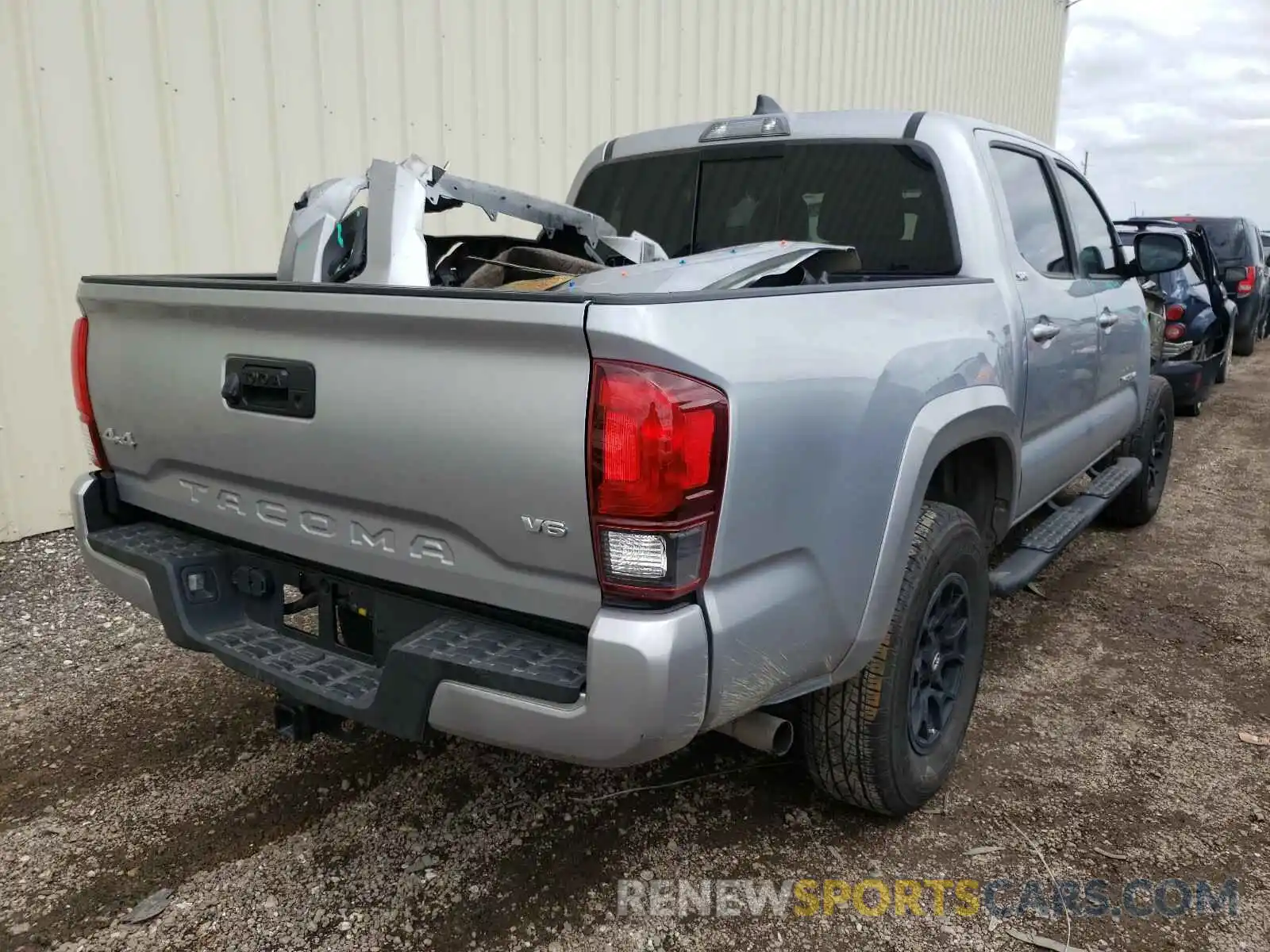 4 Photograph of a damaged car 3TMCZ5ANXLM323337 TOYOTA TACOMA 2020