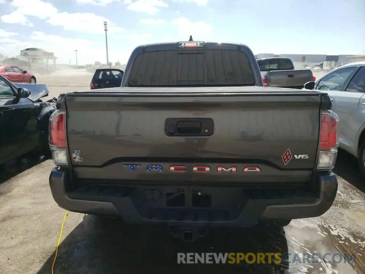 9 Photograph of a damaged car 3TMCZ5ANXLM329736 TOYOTA TACOMA 2020