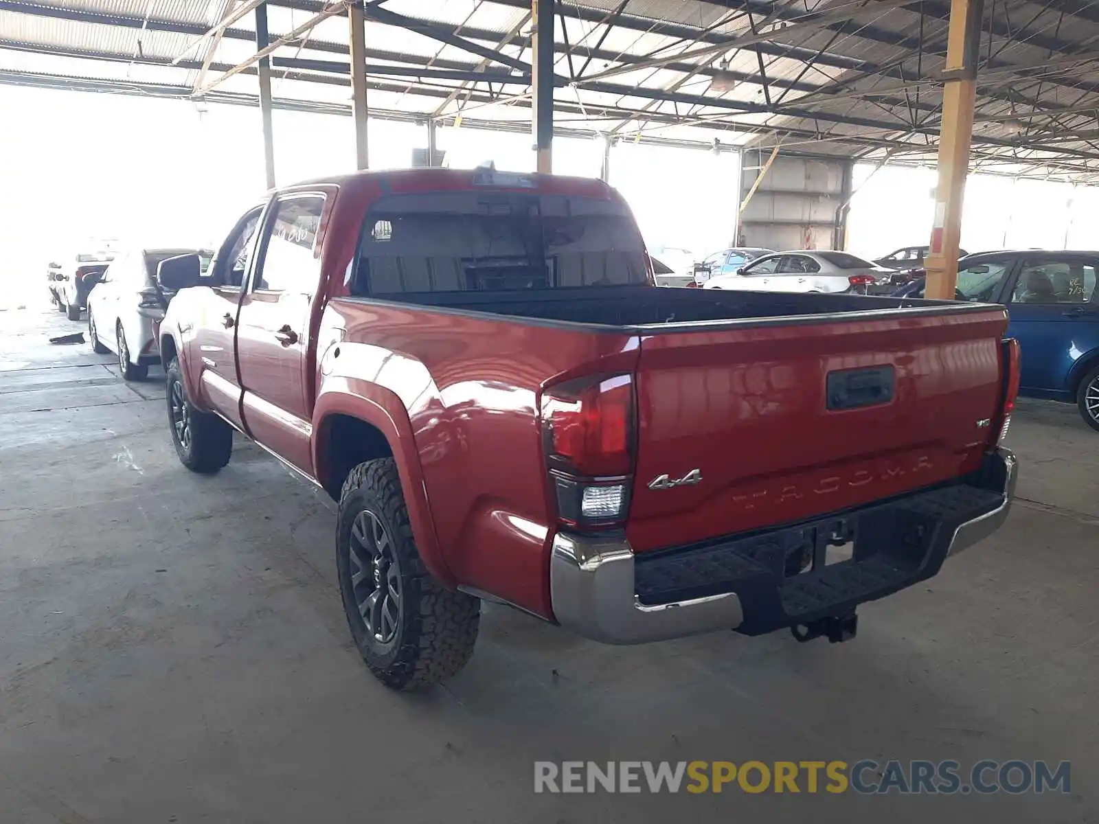 3 Photograph of a damaged car 3TMCZ5ANXLM330899 TOYOTA TACOMA 2020