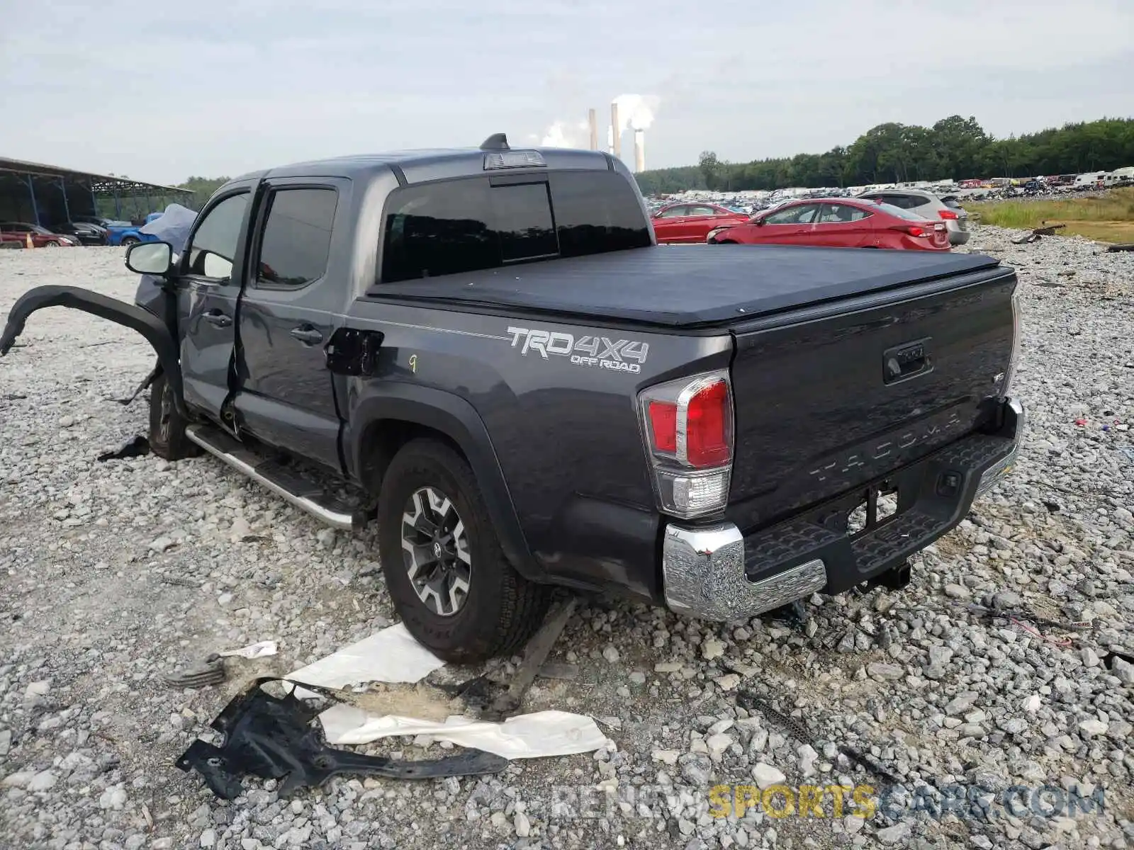 3 Photograph of a damaged car 3TMCZ5ANXLM333947 TOYOTA TACOMA 2020