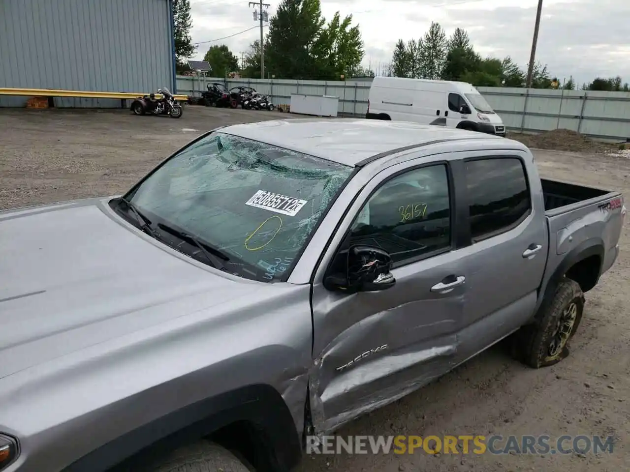 9 Photograph of a damaged car 3TMCZ5ANXLM334905 TOYOTA TACOMA 2020