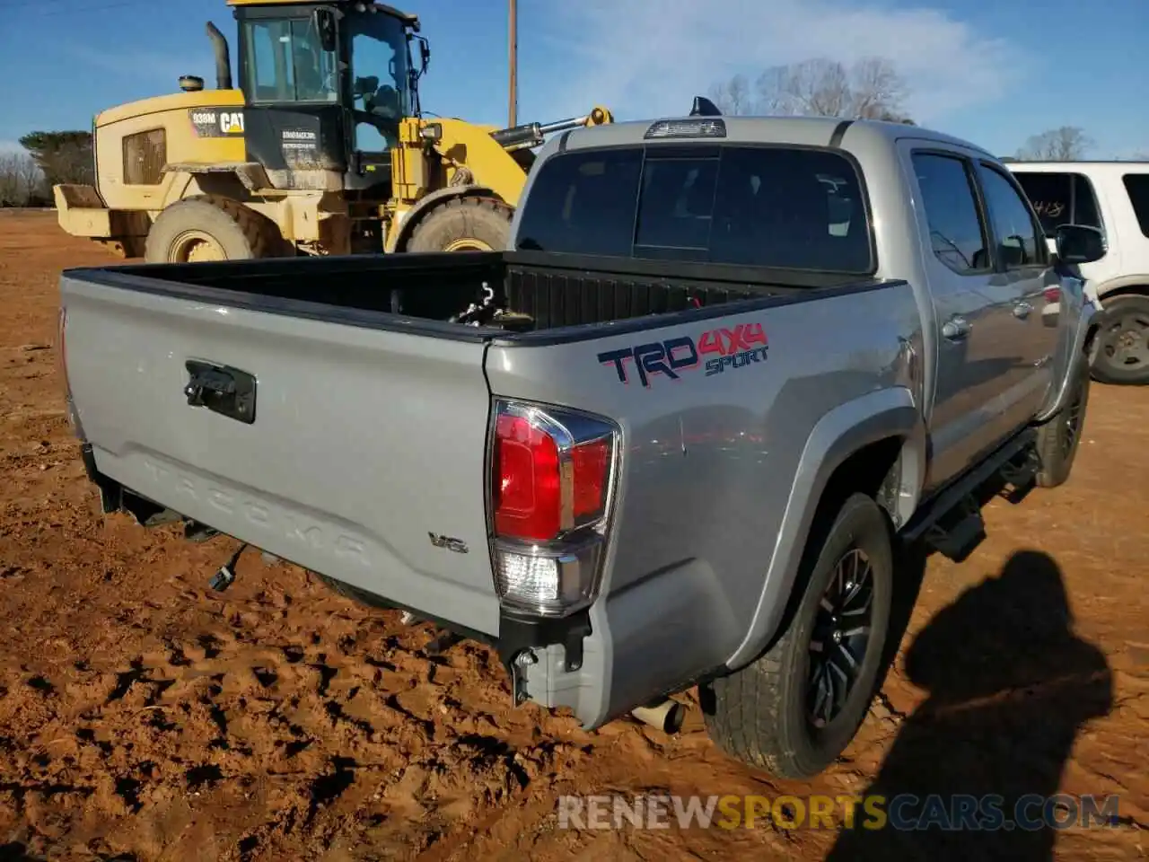 4 Photograph of a damaged car 3TMCZ5ANXLM342972 TOYOTA TACOMA 2020