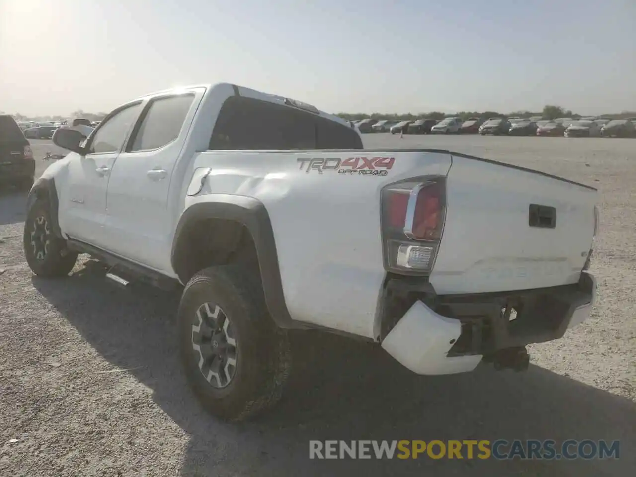 3 Photograph of a damaged car 3TMCZ5ANXLM346598 TOYOTA TACOMA 2020