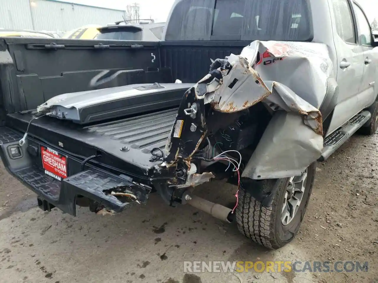 9 Photograph of a damaged car 3TMCZ5ANXLM349128 TOYOTA TACOMA 2020