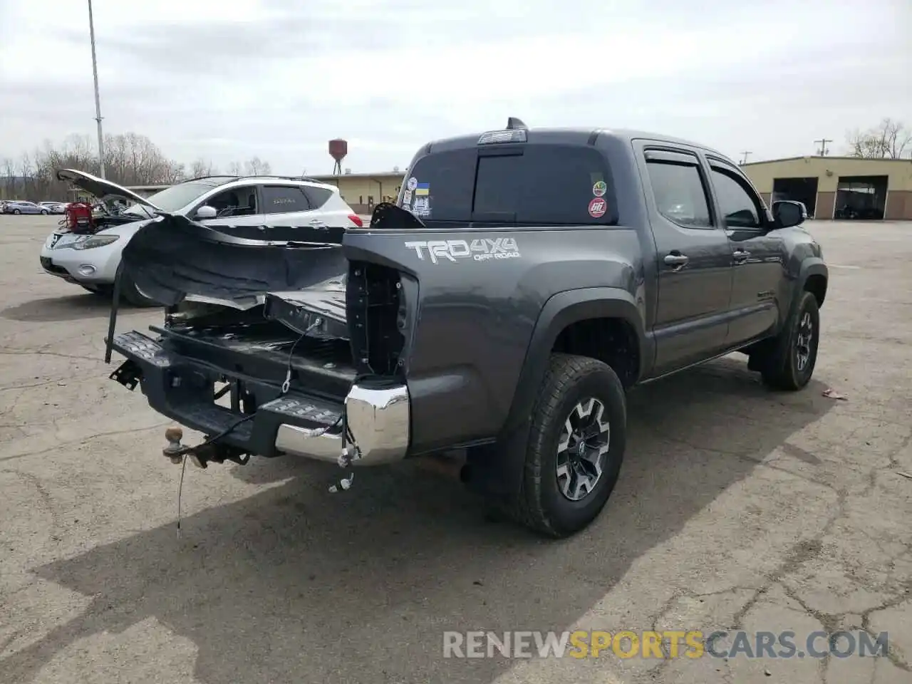 4 Photograph of a damaged car 3TMCZ5ANXLM350862 TOYOTA TACOMA 2020