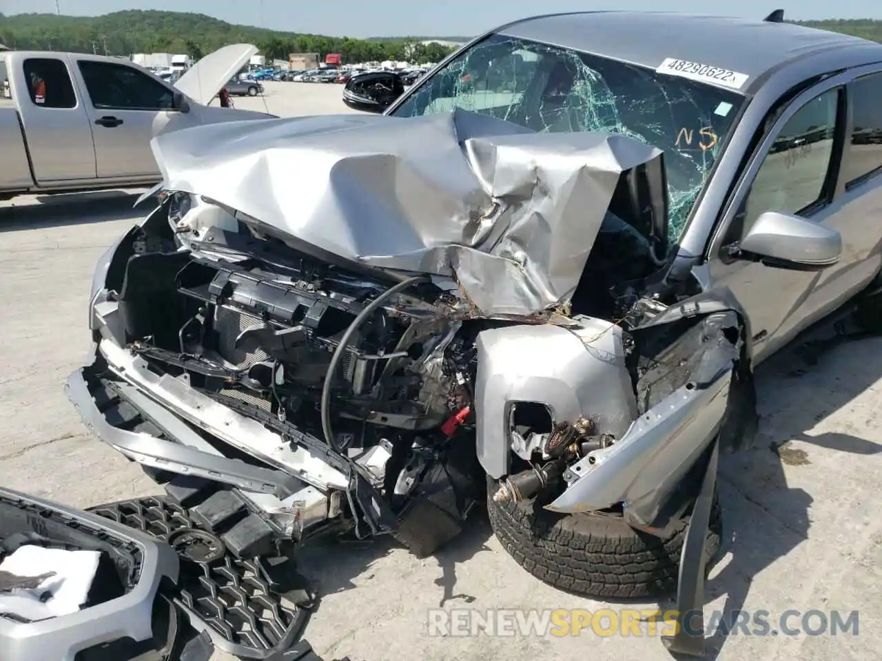 9 Photograph of a damaged car 3TMCZ5ANXLM363028 TOYOTA TACOMA 2020