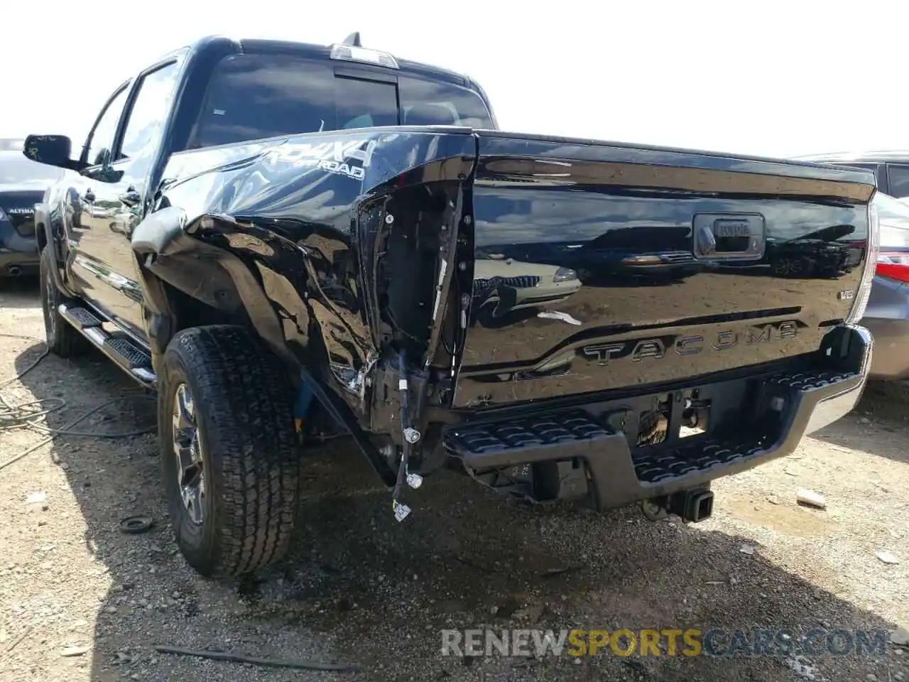 3 Photograph of a damaged car 3TMCZ5ANXLM367628 TOYOTA TACOMA 2020