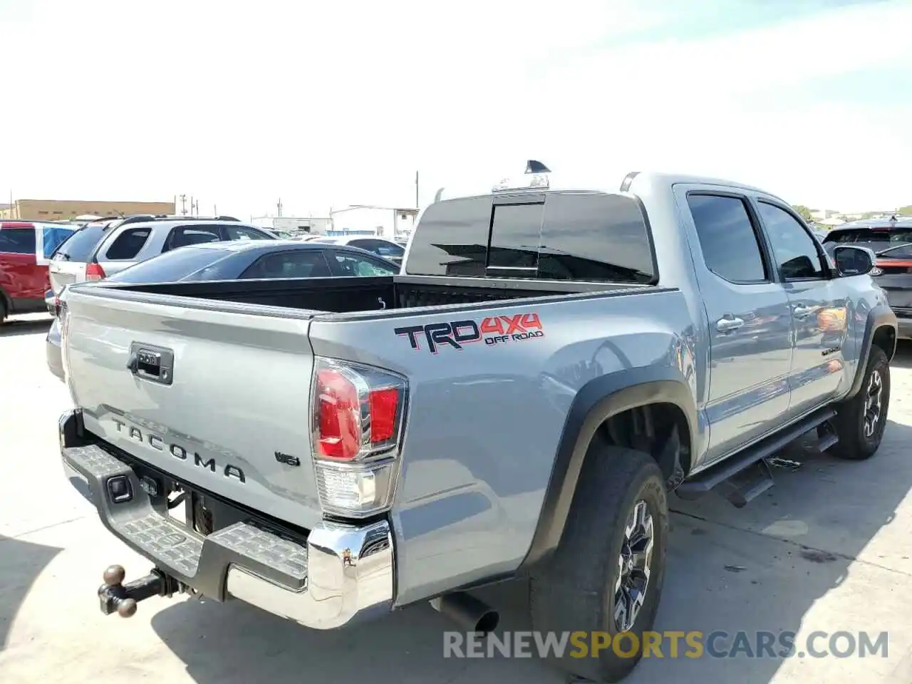 4 Photograph of a damaged car 3TMCZ5ANXLM368455 TOYOTA TACOMA 2020