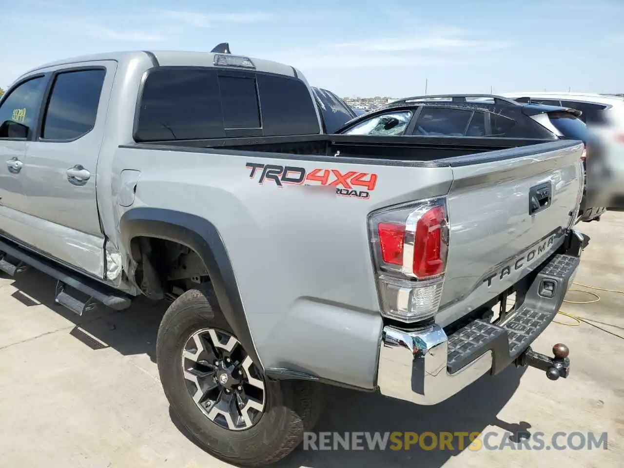 9 Photograph of a damaged car 3TMCZ5ANXLM368455 TOYOTA TACOMA 2020