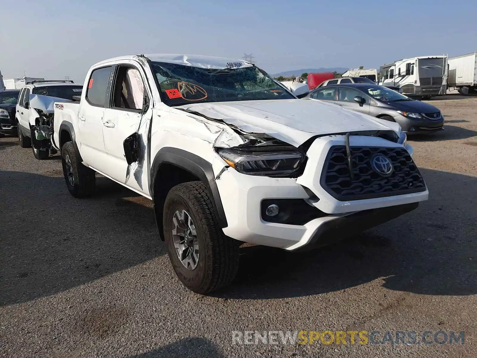 1 Photograph of a damaged car 3TMCZ5ANXLM369668 TOYOTA TACOMA 2020