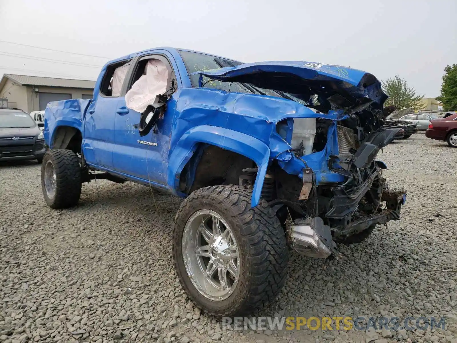 1 Photograph of a damaged car 3TMDZ5BN0LM083346 TOYOTA TACOMA 2020