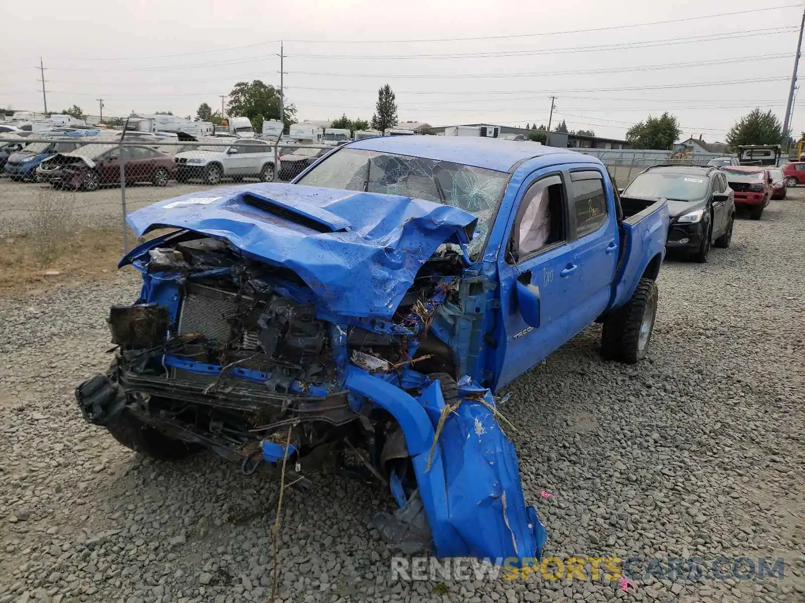 9 Photograph of a damaged car 3TMDZ5BN0LM083346 TOYOTA TACOMA 2020