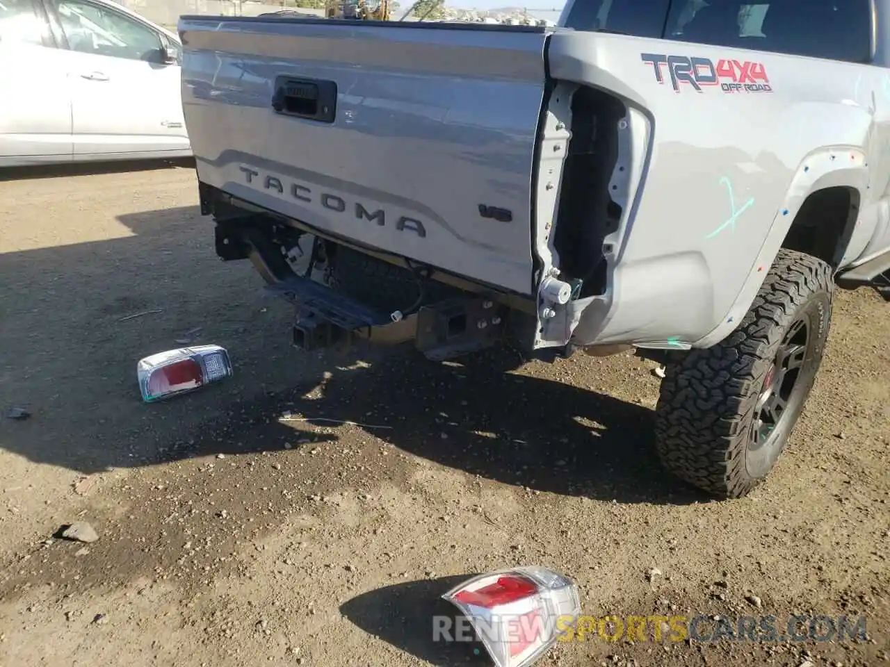 9 Фотография поврежденного автомобиля 3TMDZ5BN0LM086148 TOYOTA TACOMA 2020