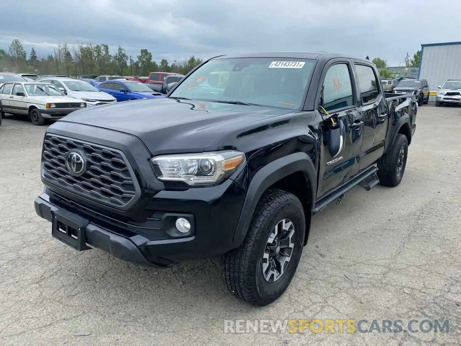 2 Photograph of a damaged car 3TMDZ5BN0LM091818 TOYOTA TACOMA 2020