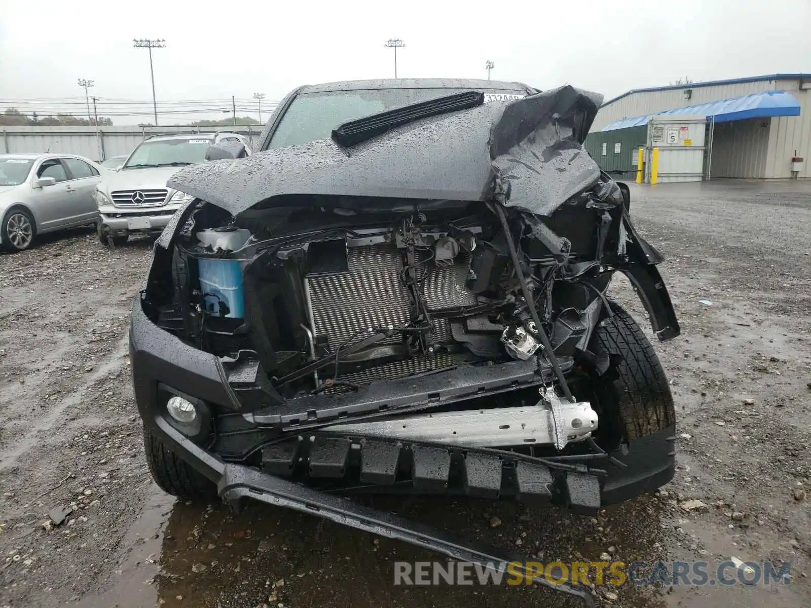 9 Photograph of a damaged car 3TMDZ5BN0LM096307 TOYOTA TACOMA 2020