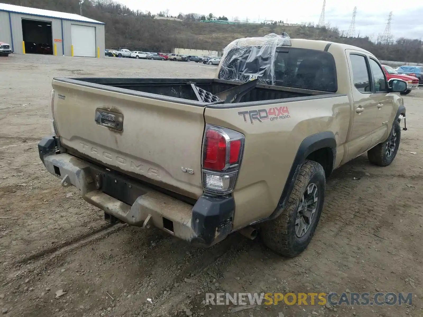 4 Photograph of a damaged car 3TMDZ5BN1LM079922 TOYOTA TACOMA 2020