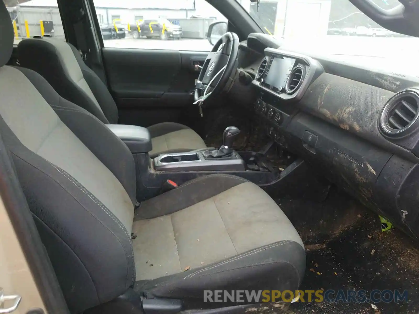 5 Photograph of a damaged car 3TMDZ5BN1LM079922 TOYOTA TACOMA 2020