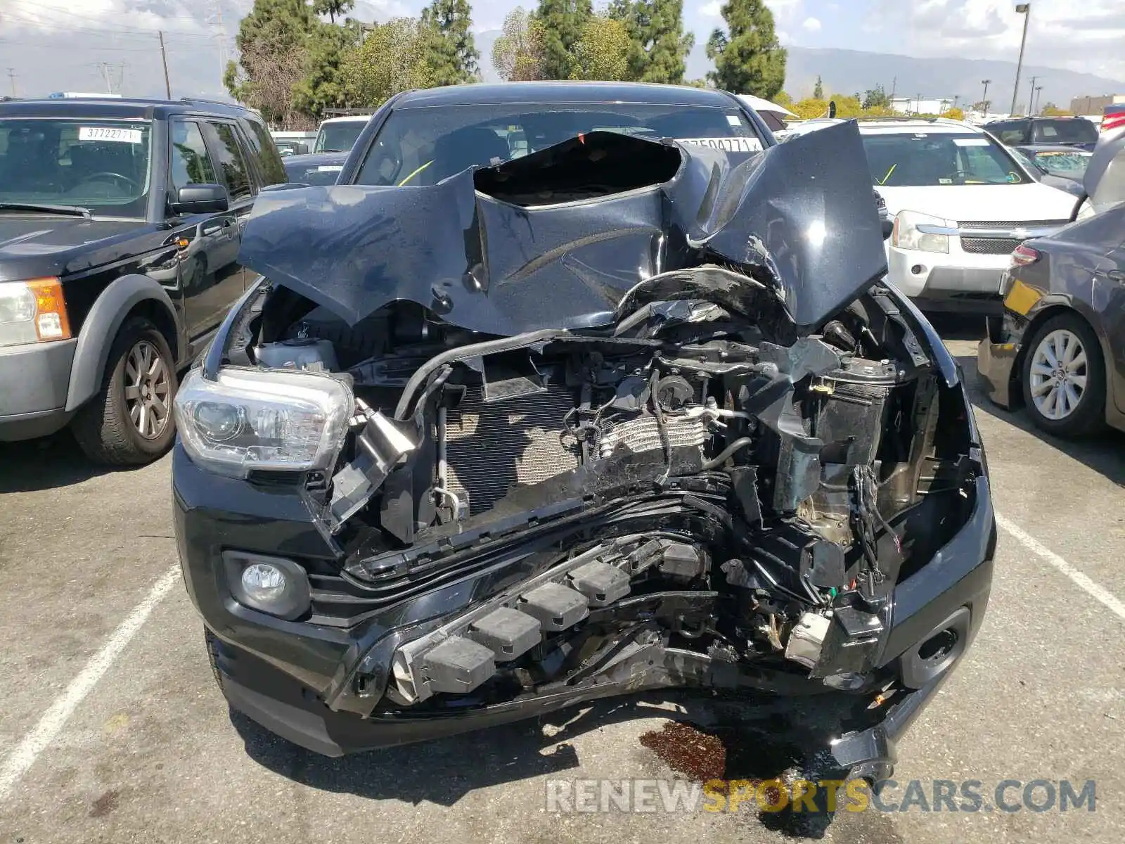 9 Photograph of a damaged car 3TMDZ5BN1LM081721 TOYOTA TACOMA 2020