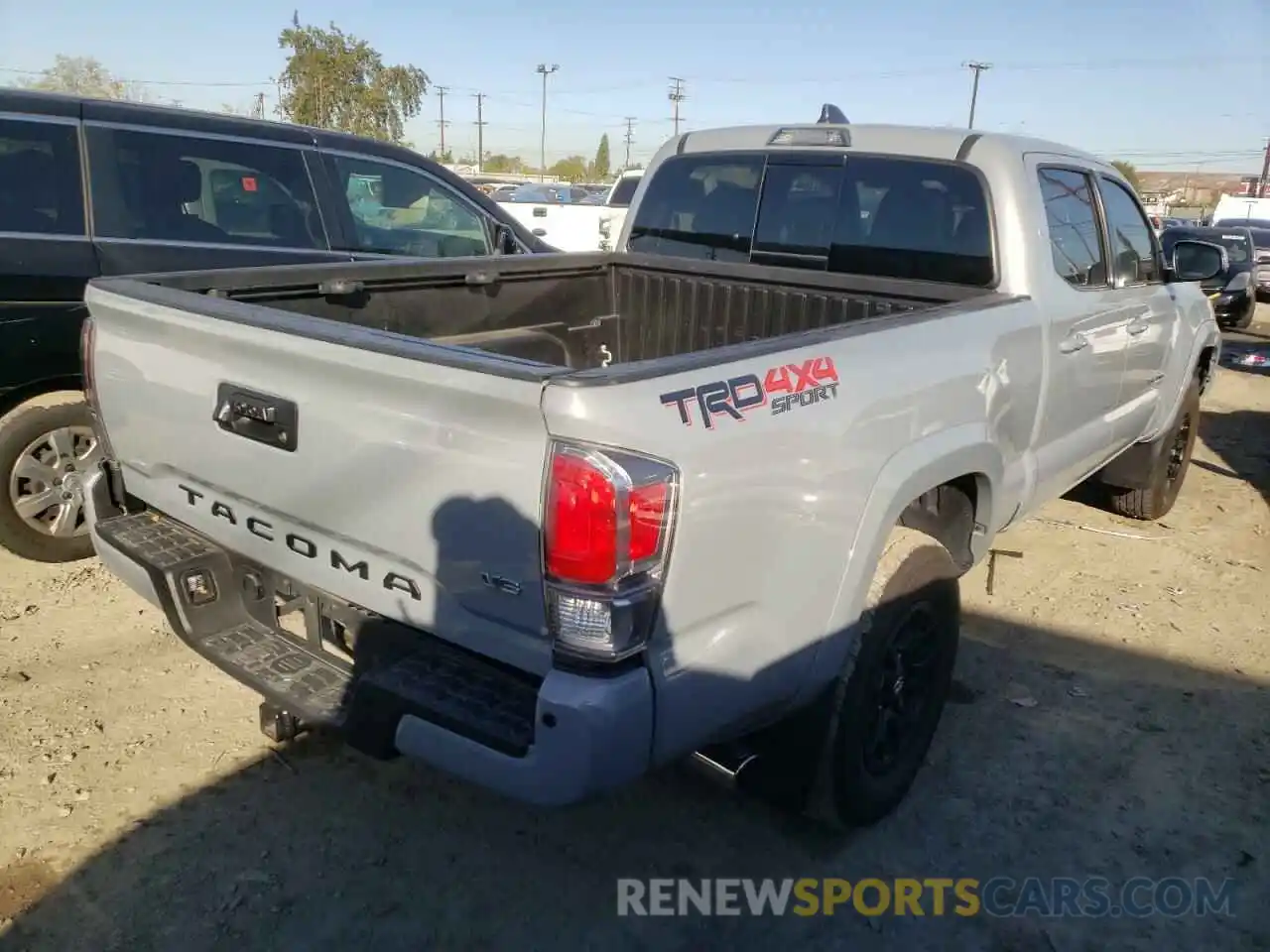 3 Photograph of a damaged car 3TMDZ5BN1LM085235 TOYOTA TACOMA 2020