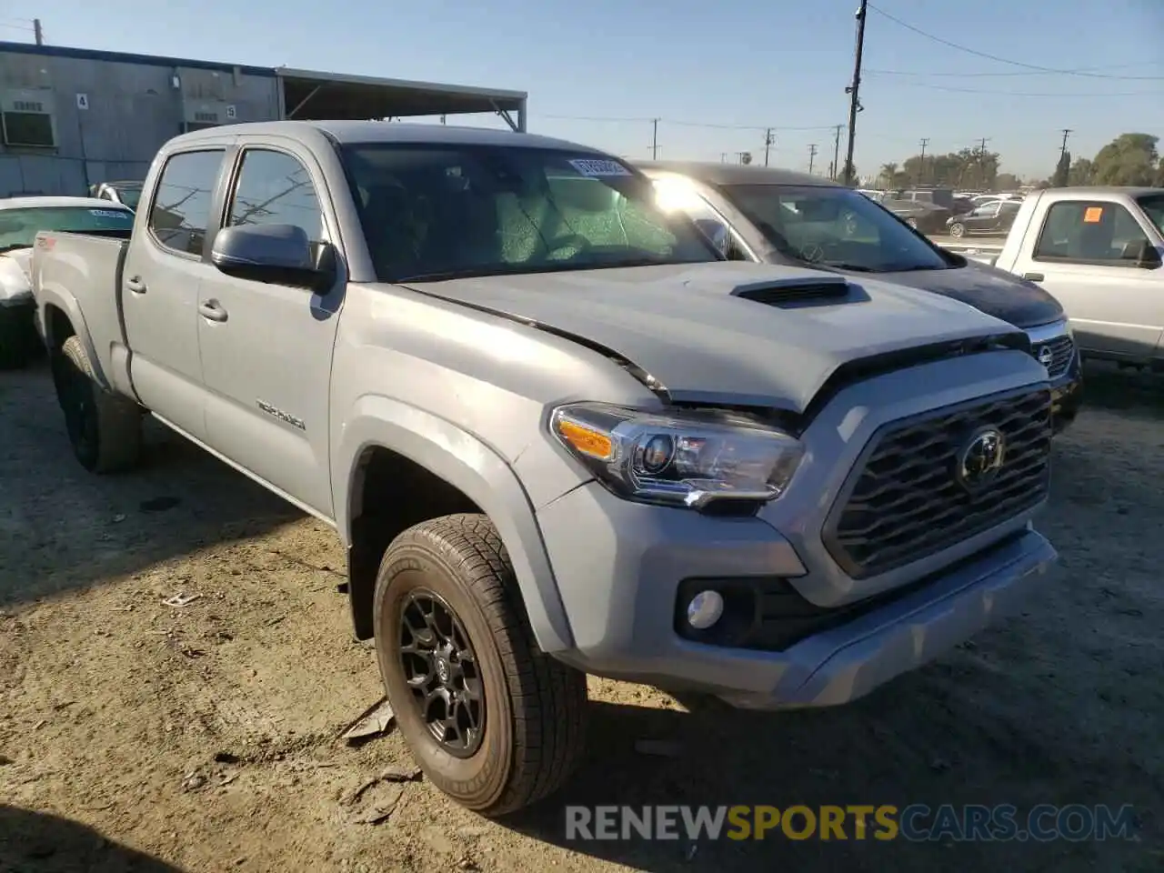 4 Photograph of a damaged car 3TMDZ5BN1LM085235 TOYOTA TACOMA 2020