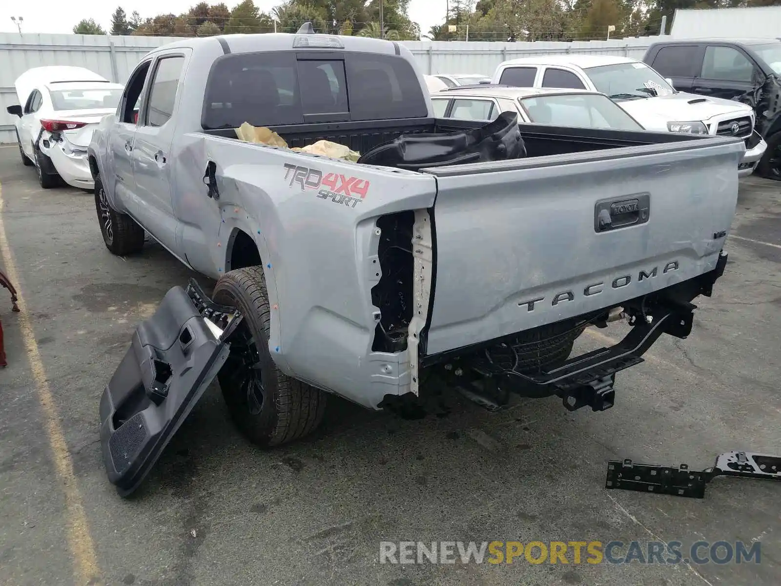 3 Photograph of a damaged car 3TMDZ5BN1LM087471 TOYOTA TACOMA 2020