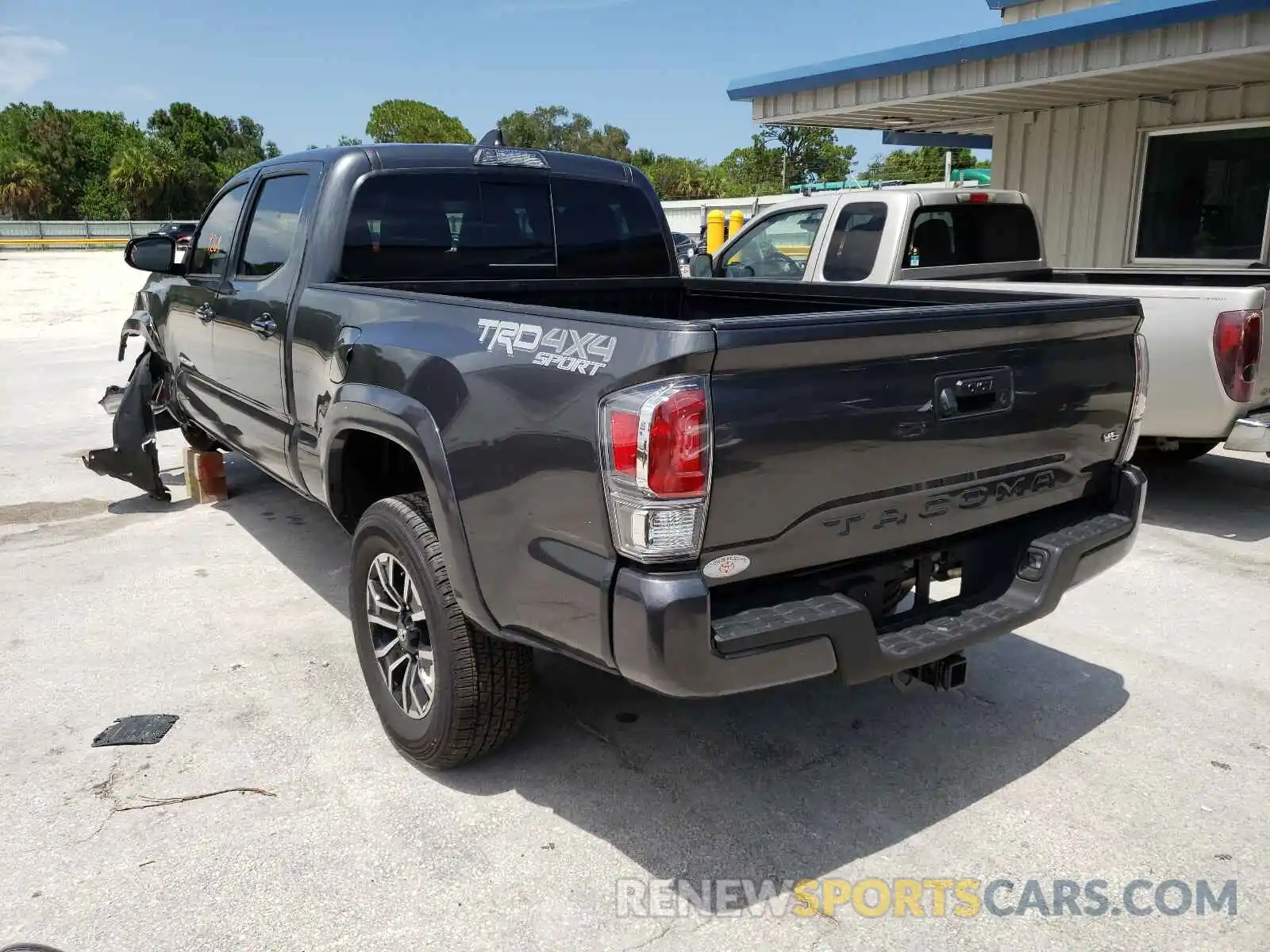 3 Photograph of a damaged car 3TMDZ5BN1LM089592 TOYOTA TACOMA 2020