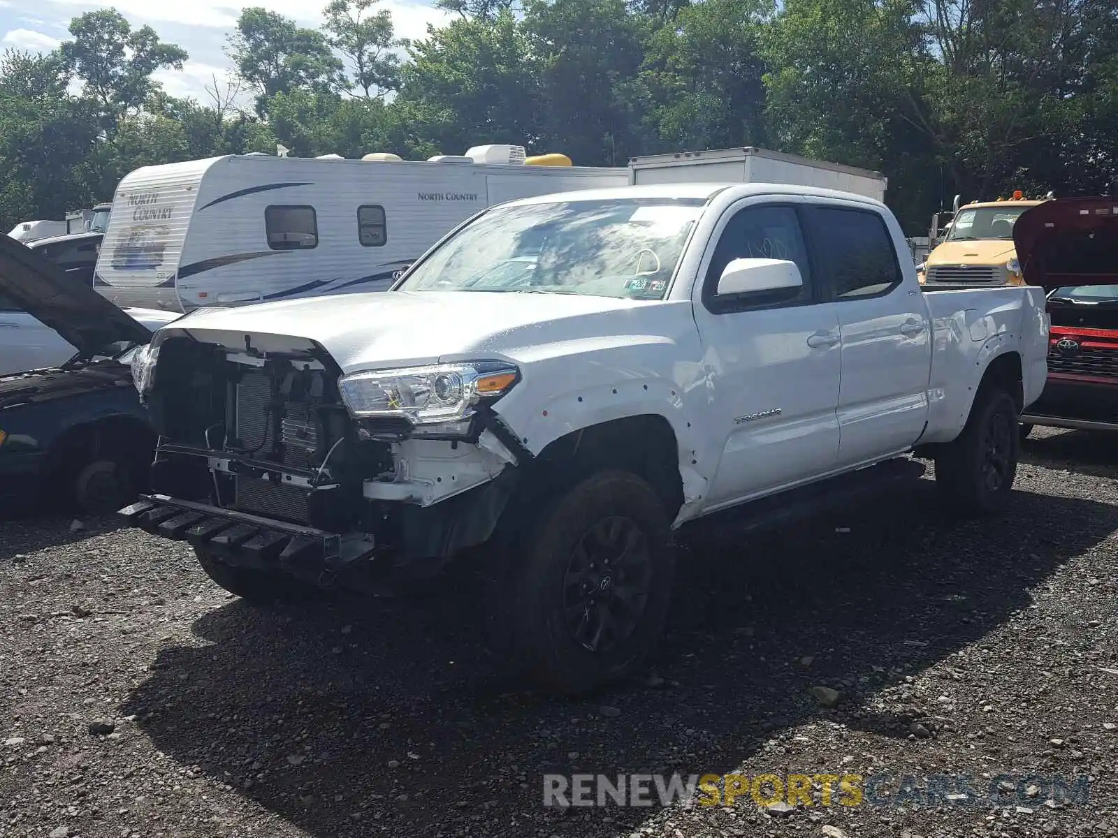 2 Photograph of a damaged car 3TMDZ5BN2LM081212 TOYOTA TACOMA 2020