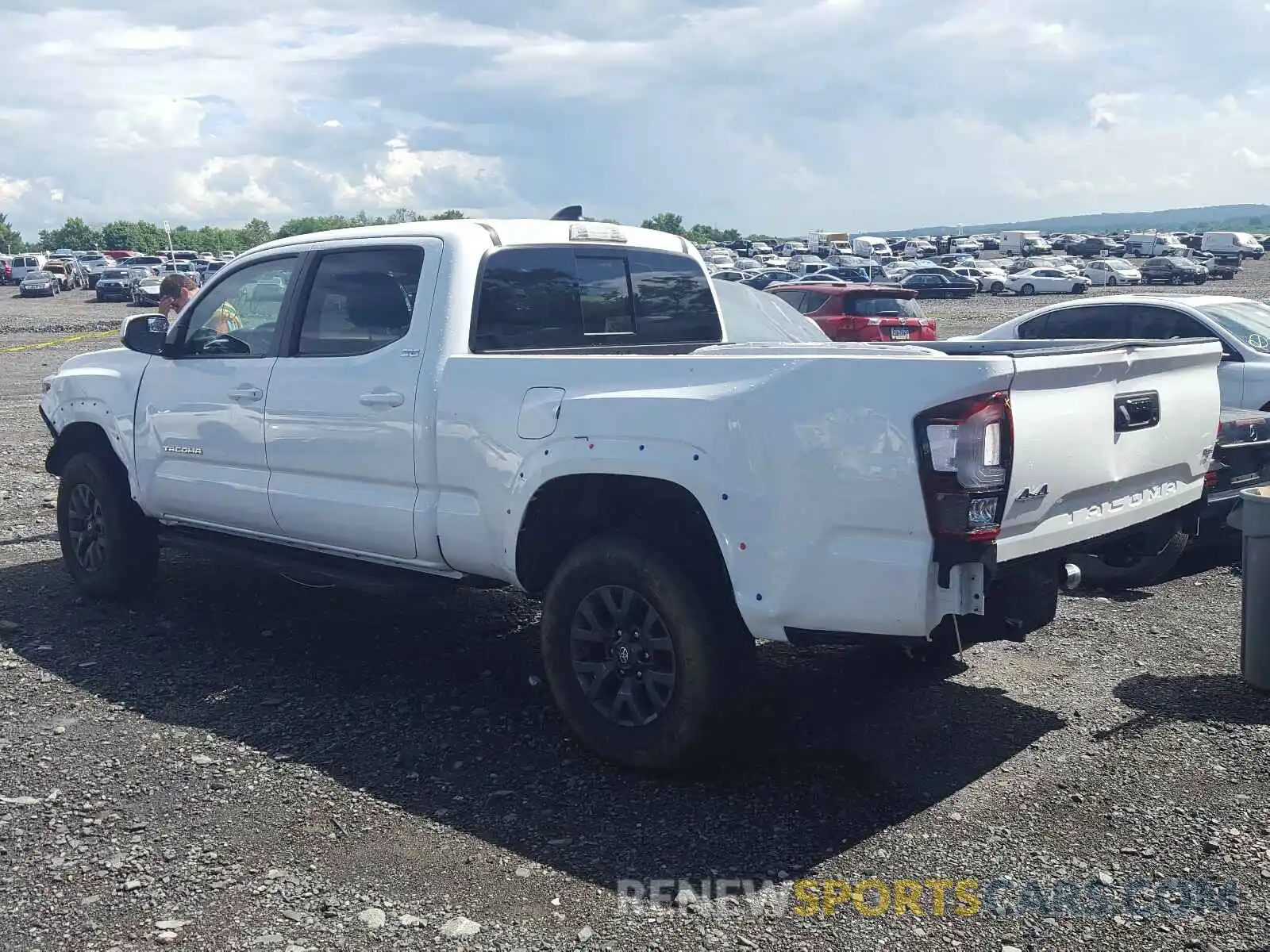 3 Photograph of a damaged car 3TMDZ5BN2LM081212 TOYOTA TACOMA 2020