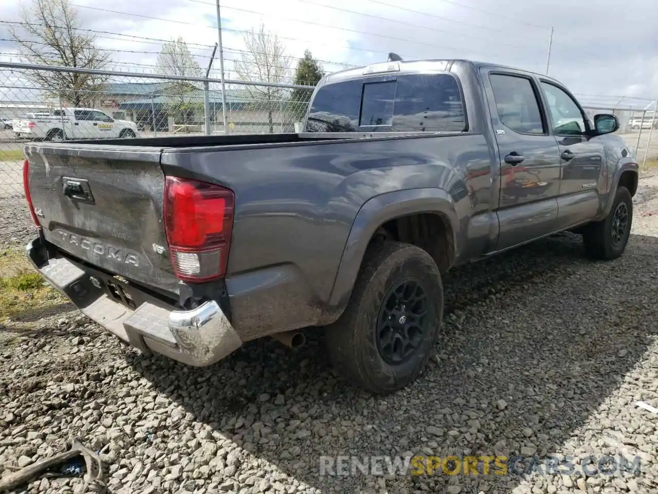 4 Photograph of a damaged car 3TMDZ5BN2LM085633 TOYOTA TACOMA 2020