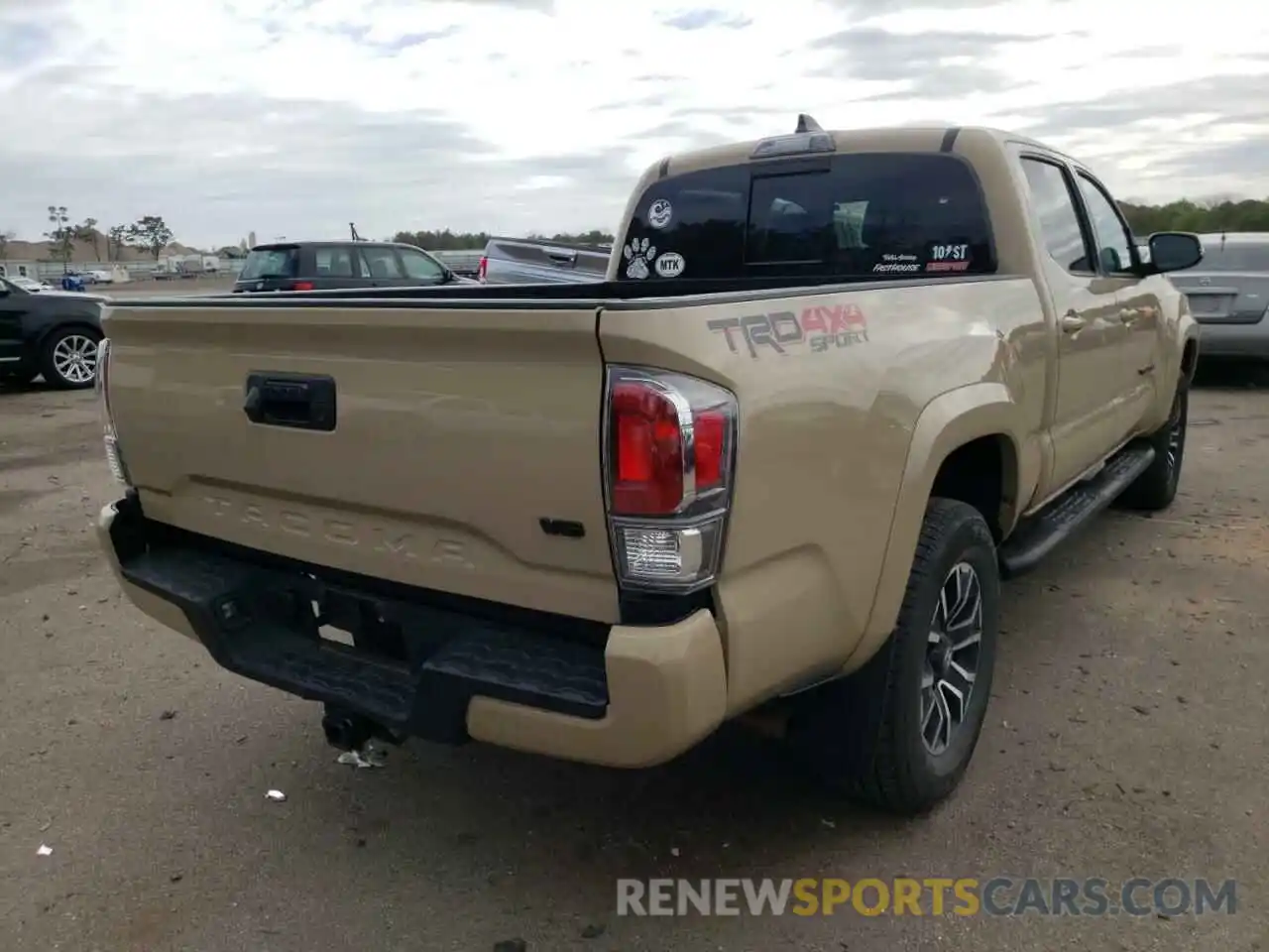 4 Photograph of a damaged car 3TMDZ5BN2LM091271 TOYOTA TACOMA 2020