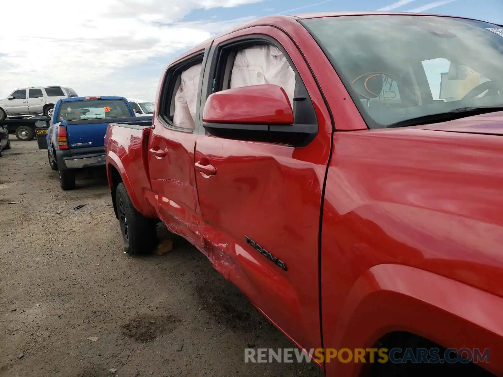 9 Photograph of a damaged car 3TMDZ5BN3LM081932 TOYOTA TACOMA 2020