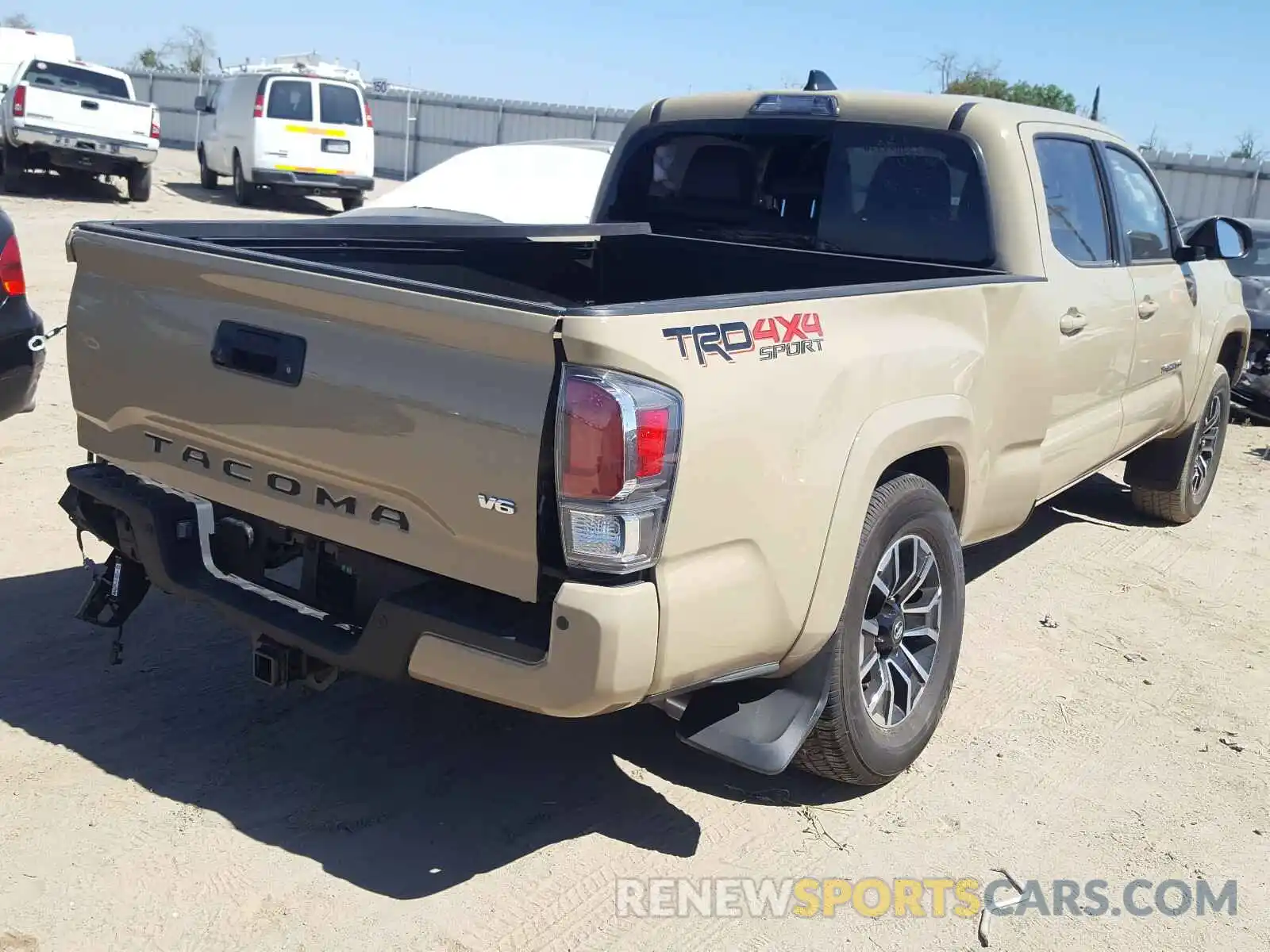 4 Photograph of a damaged car 3TMDZ5BN3LM082157 TOYOTA TACOMA 2020