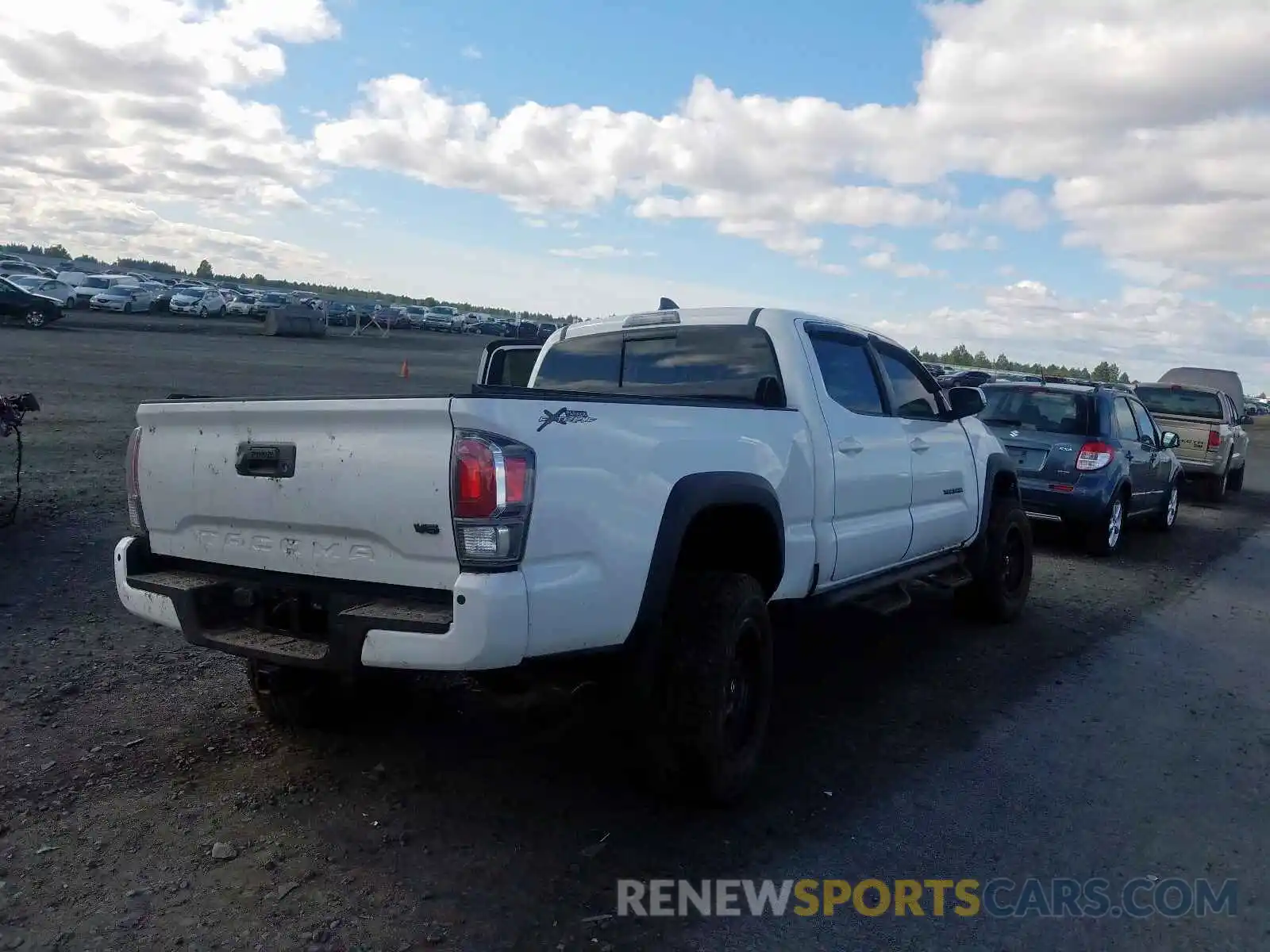 4 Photograph of a damaged car 3TMDZ5BN3LM082322 TOYOTA TACOMA 2020