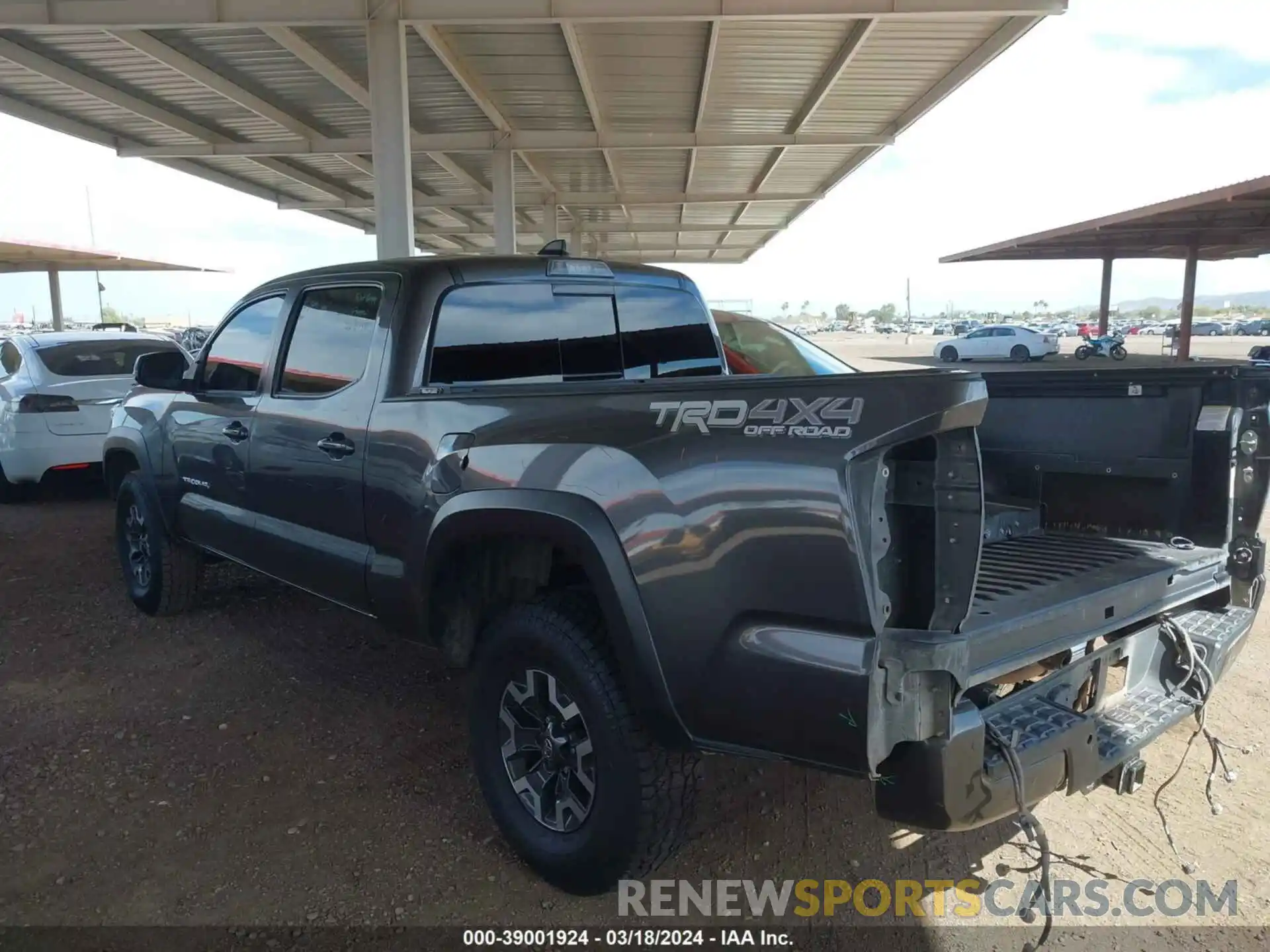 15 Photograph of a damaged car 3TMDZ5BN3LM084698 TOYOTA TACOMA 2020