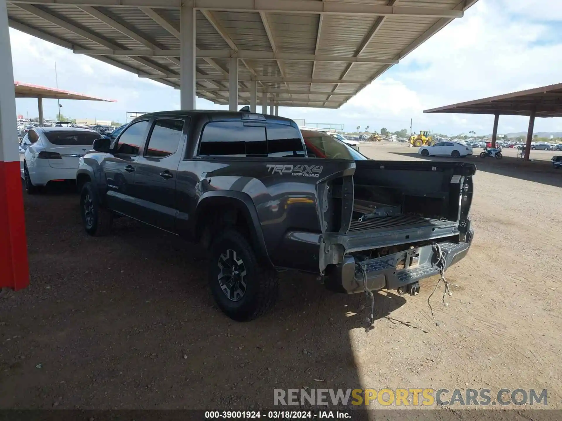 3 Photograph of a damaged car 3TMDZ5BN3LM084698 TOYOTA TACOMA 2020