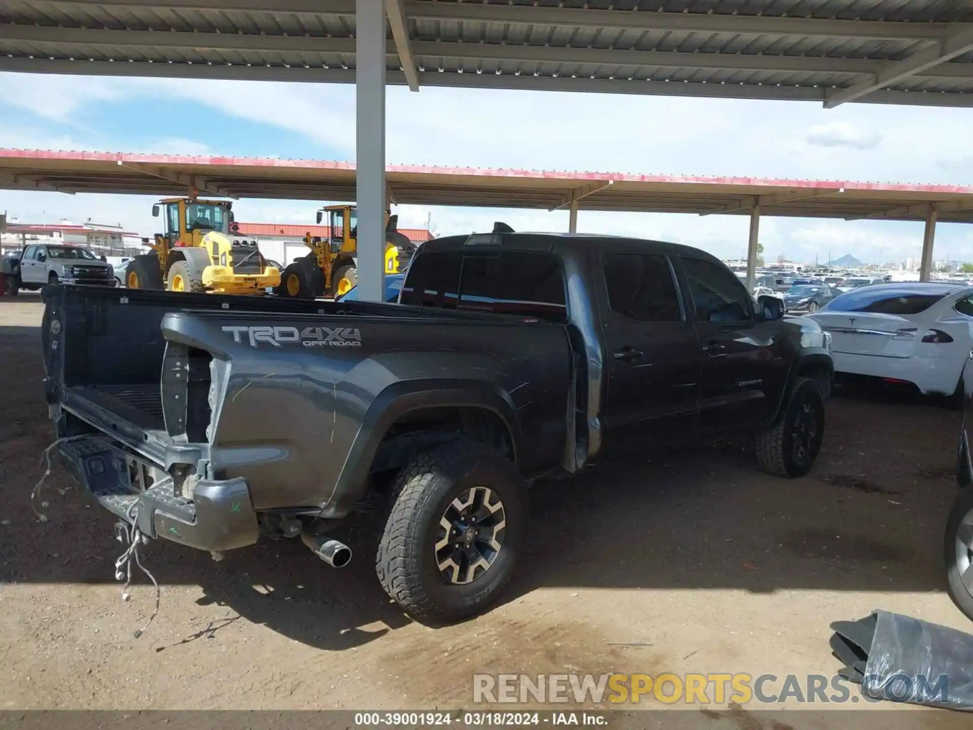 4 Photograph of a damaged car 3TMDZ5BN3LM084698 TOYOTA TACOMA 2020