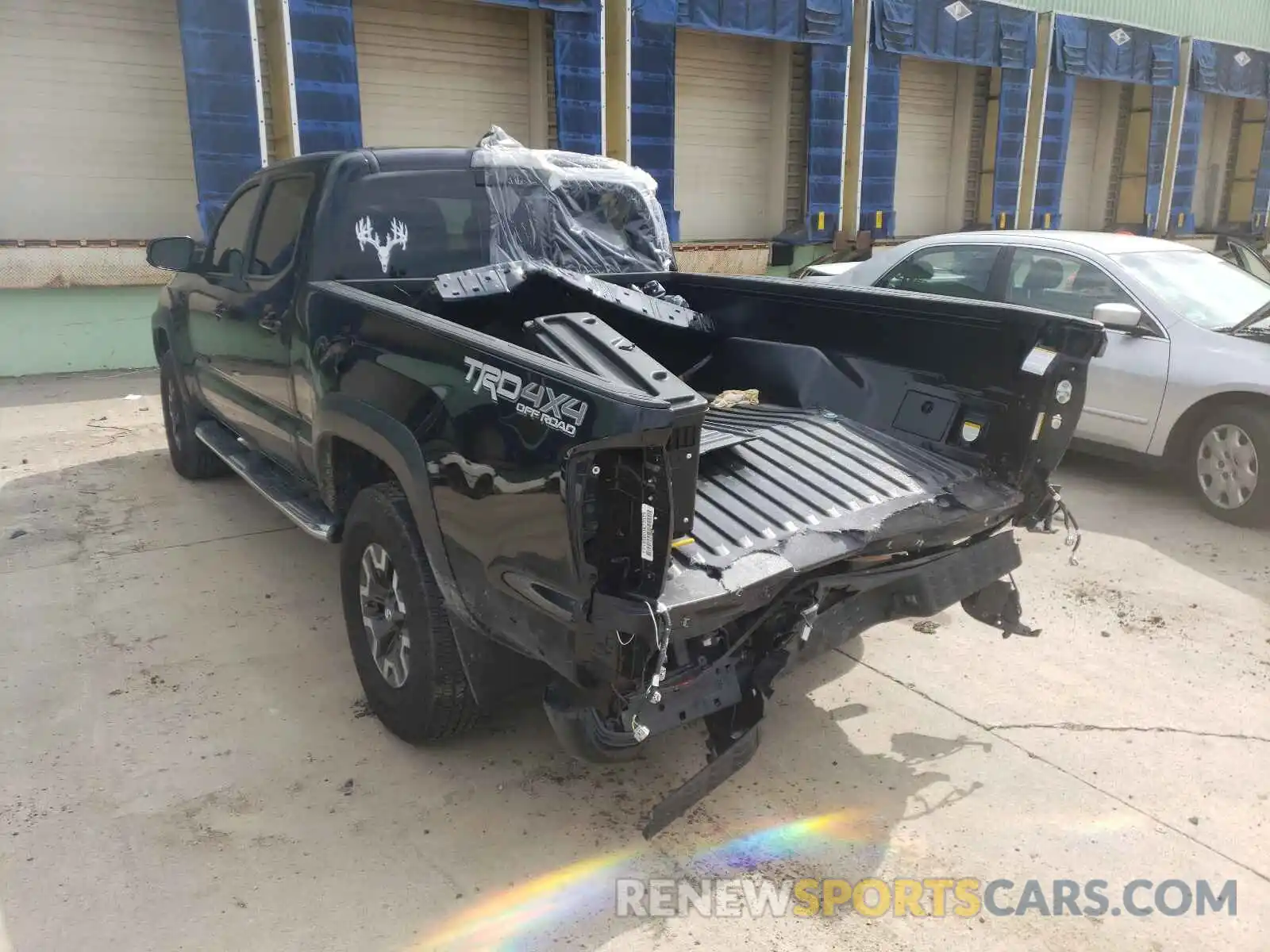 3 Photograph of a damaged car 3TMDZ5BN3LM088251 TOYOTA TACOMA 2020