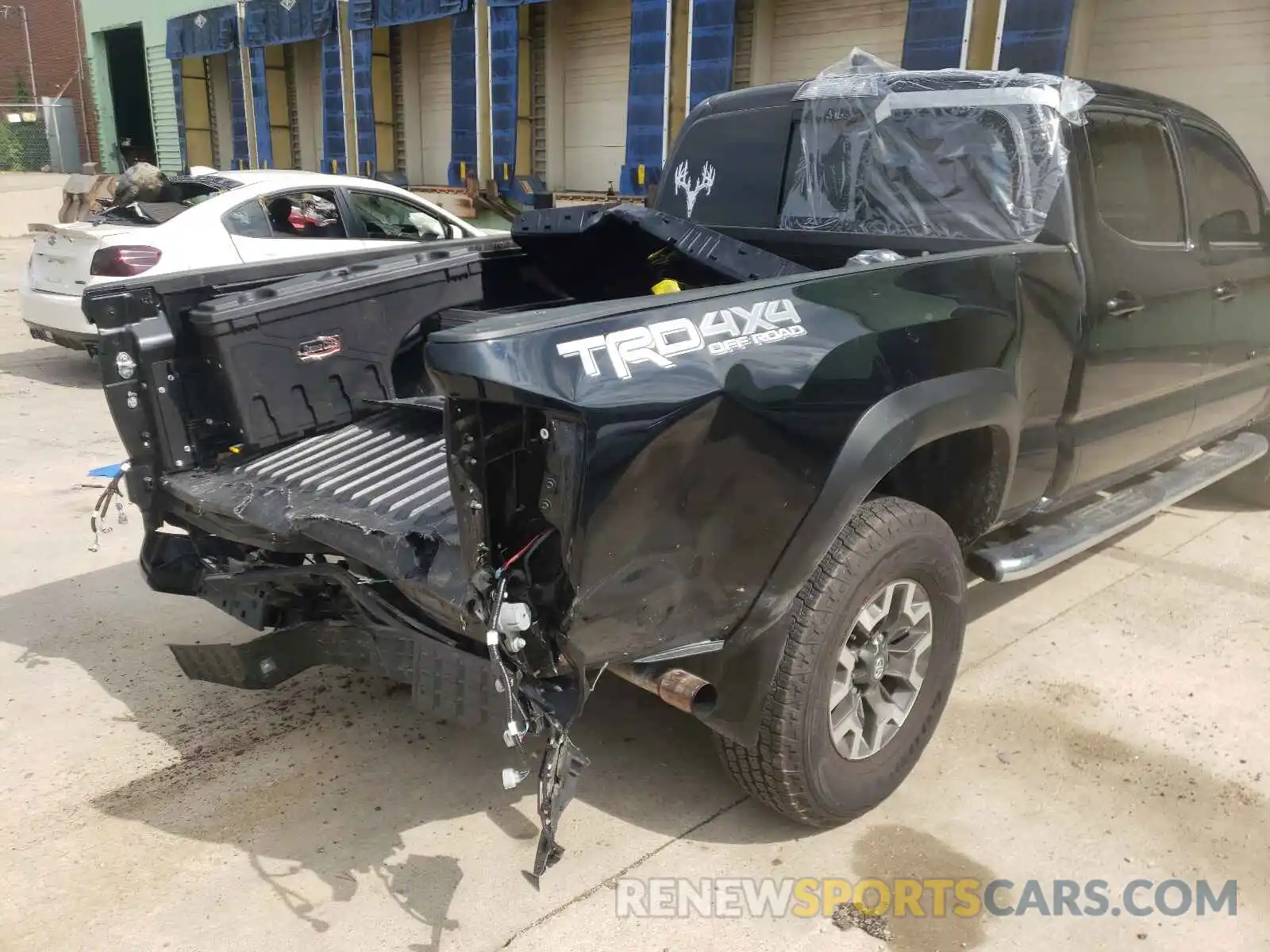 9 Photograph of a damaged car 3TMDZ5BN3LM088251 TOYOTA TACOMA 2020